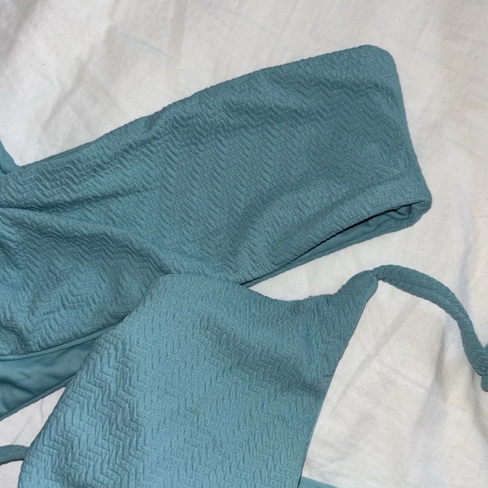 Teal dippin daisys bikini - size L - Picture 4 of 4